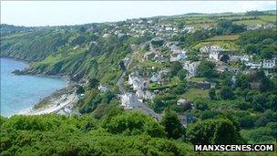 Деревня Лакси предоставлена ​​Manxscenes.com