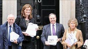 MEP Nikki Sinclaire (second left) hands in referendum petition to No 10, flanked by Kelvin Hopkins (left), Nigel Dodds (second right) and Kate Hoey (right)