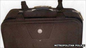 Suitcase identical to the one in which Fatima Kama was found