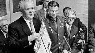 Yuri Gagarin with members of the Amalgamated Union of Foundry Workers