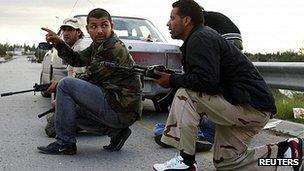 Fighters from Zawiya confront armed Warshefana factions outside the city. 12 Nov 2011