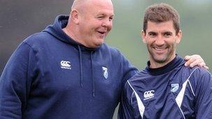 Justin Burnell a Gareth Baber