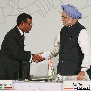 President Nasheed of The Maldives and Prime Minister Manmohan Singh of India