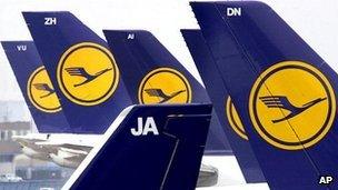 Lufthansa tail fins
