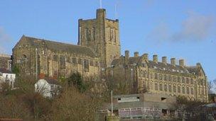 Prifysgol Bangor