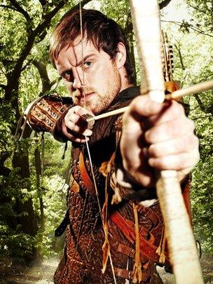 Jonas Armstrong as Robin Hood
