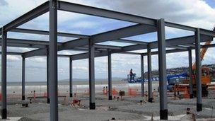 Steelwork goes up at Colwyn Bay