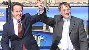 David Cameron a Gordon Kemp