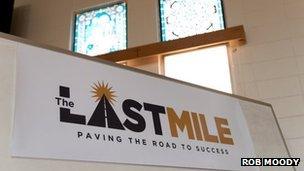 Last Mile logo