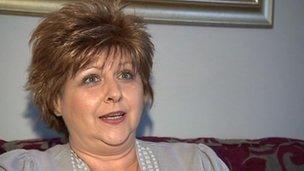 Kent NHS Trusts 'failed Cancer Patient Debbie Westwick' - BBC News