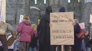 Protest rhieni a phlant ysgolion ardal Bryncrug, Llwyngwril a Llanegryn