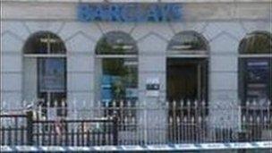 Banc Barclays ym Machynlleth