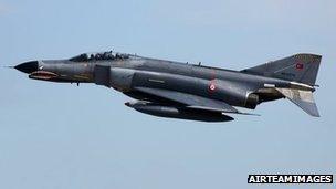 Turkish F-4 Phantom jet (file)