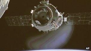 The Shenzhou-9 and the Tiangong-1 lab module, 24 June