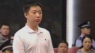 Zhang Xiaojun in court in Hefei (9 Aug 2012)