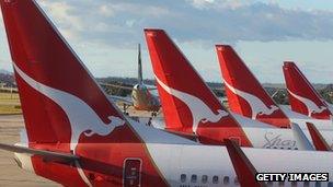 Qantas planes