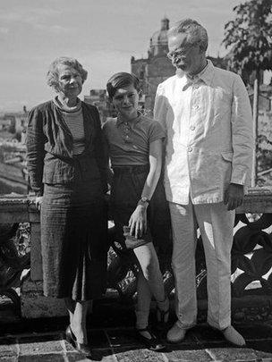 Trotsky with his second wife and grandson