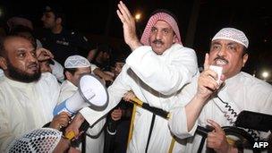 Mussallam al-Barrak addresses the opposition protest in Kuwait City (15 October 2012)