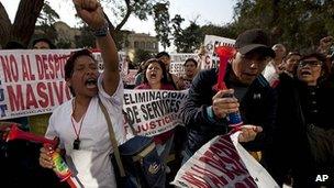 Public sector workers protest in Lima. 20 Sept 2012