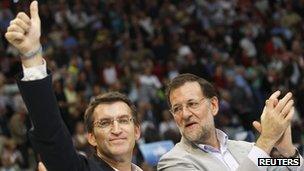 Galician President Alberto Nunez Feijo (left) and Spanish Prime Minister Mariano Rajoy. File photo