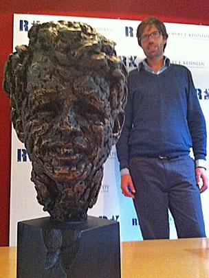 Federico Moro and statue of RFK