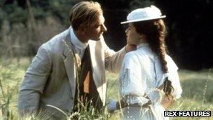 Julian Sands and Helena Bonham Carter in A Room with a View