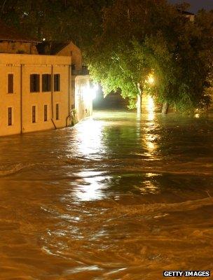 Flooded properties as the River Tiber, Rome, breaches its banks (Getty Images)