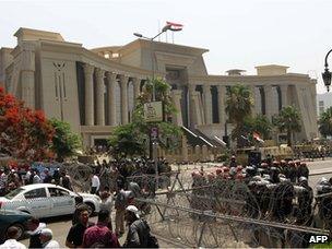 Supreme Constitutional Court building in Cairo (14 June 2012)