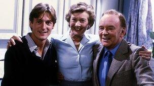 Nigel Havers, Dinah Sheridan and Tony Britton in Don't Wait Up