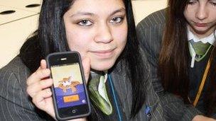 Pupils at Skinners Academy in Hackney try new forced marriage app
