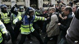 Met Police during G20 protests in 2009