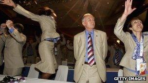 Ken Livingstone in Singapore when London won the bid for the 2012 Games