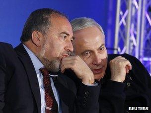 Avigdor Lieberman and Benjamin Netanyahu (16 January 2013)