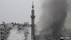 Smoke rises from the Jobar district of Damascus, 6 Feb 2013