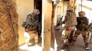 French troops search homes in Gao. 21 Feb 2013