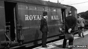 Police examine the train used in the Great Train Robbery