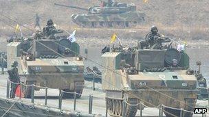 South Korean armoured vehicles in a military drill in Hwacheon (1 April 2013)