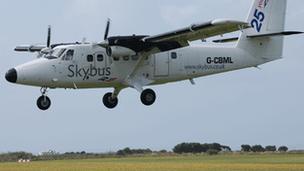 Skybus coming in to land