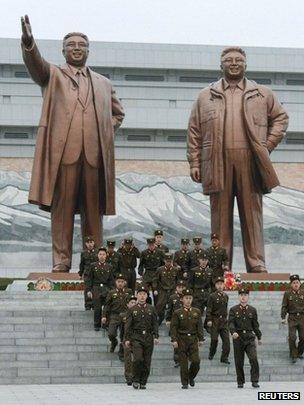 Bronze statues of Kim Il-sung (left) and Kim Jong-il in Pyongyang
