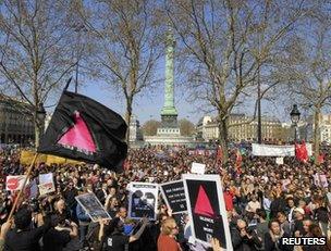 Demonstrators in support of gay marriage in Paris, 21 April