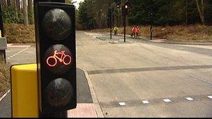Traffic signals for cyclists