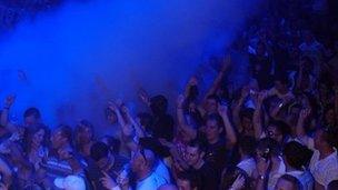 Southwark's Cable nightclub shut by landlord Network Rail - BBC News