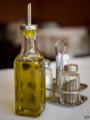 Refillable bottle of olive oil (file photo)