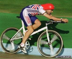 Graeme Obree of Great Britain in action in 1996