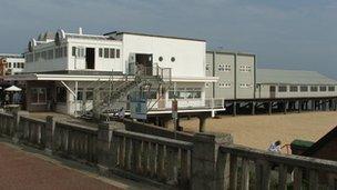 Claremont Pier, Lowestoft