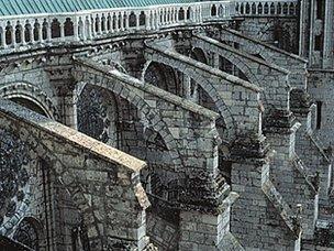 Flying buttresses, used to strengthen medieval cathedrals, inspired the seismometer design