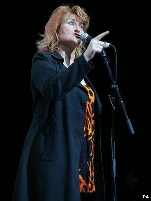 Singer Eddi Reader performs at the Nicola Sturgeon rally at the SSE Hydro