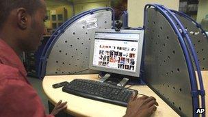 Интернет-пользователь в Хайдарабаде, Индия, файл pic