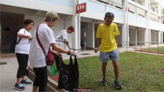 Voluntários no dia de limpeza