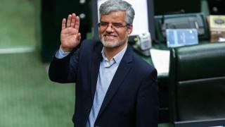 محمود صادقی پیش از این به دلیل انتقاد از "واریز میلیاردها تومان از وجوه قوه قضائیه به حسابهای شخصی رئیس این قوه" خبرساز شده بود
